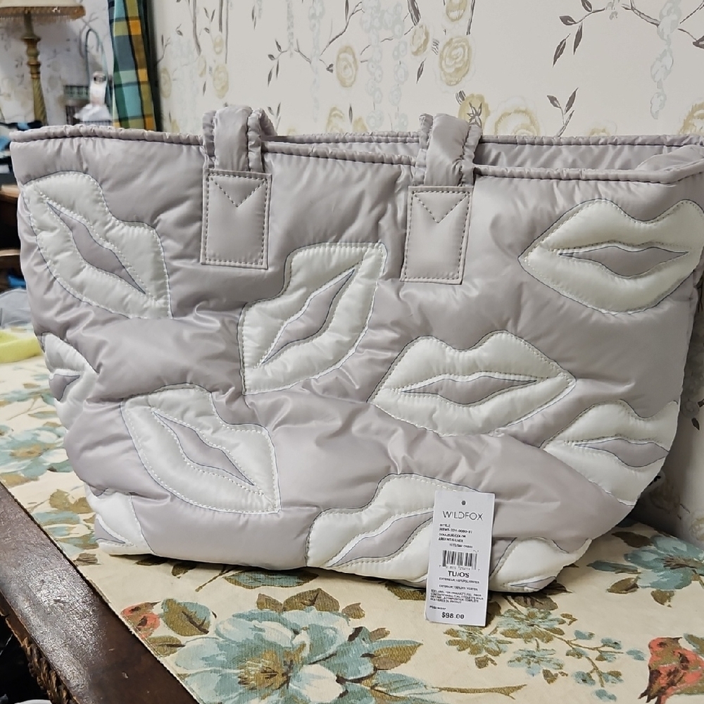 WILDFOX Women's Gray Quilted Tote Bag